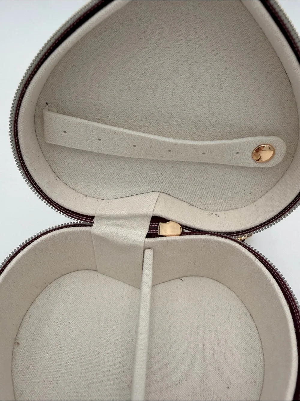 a new day Heart-Shaped Mini Jewelry Case - Wine